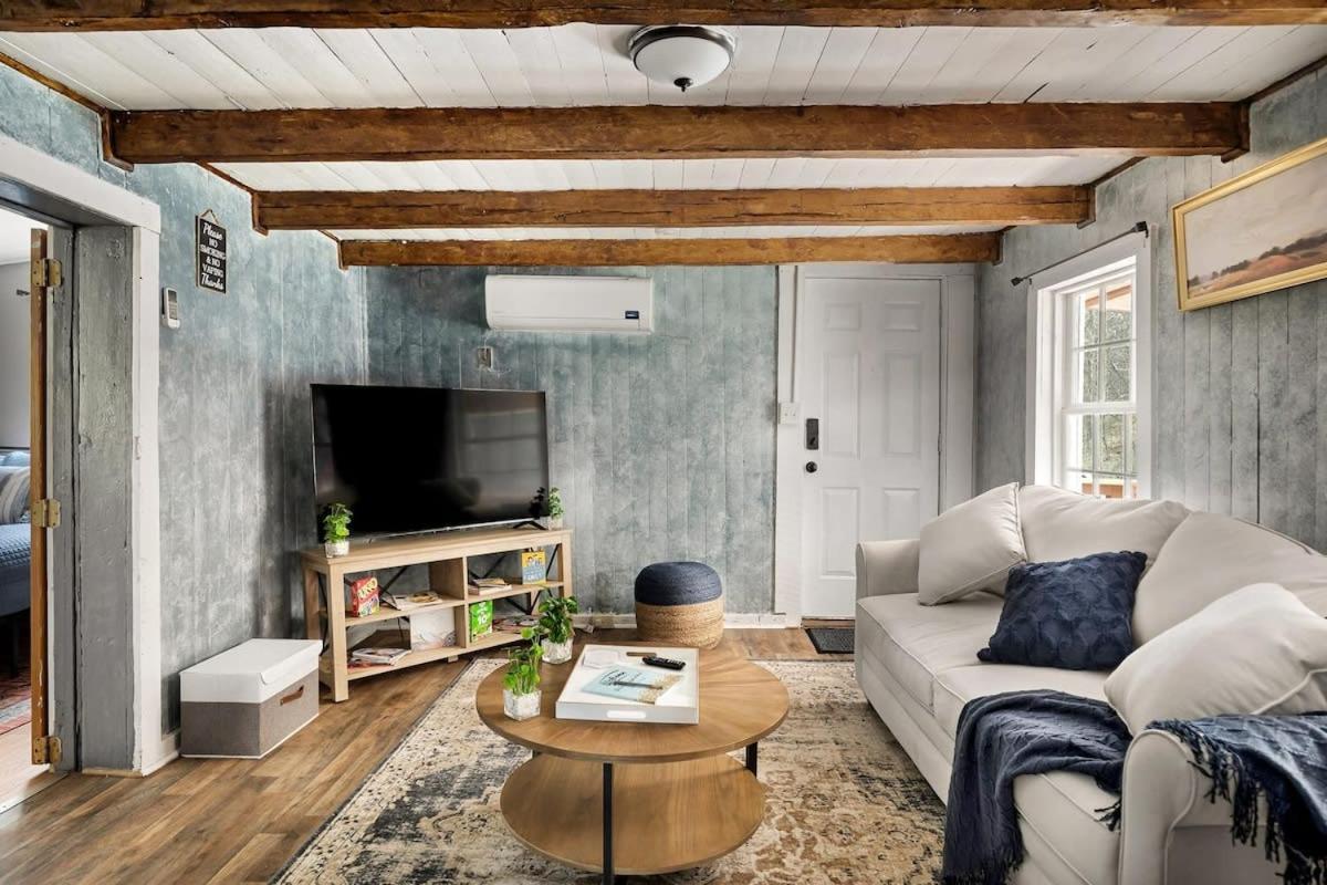 Creekside Cabin W Hot Tub, Fire Pit, Grill, Wifi! Basye Екстер'єр фото