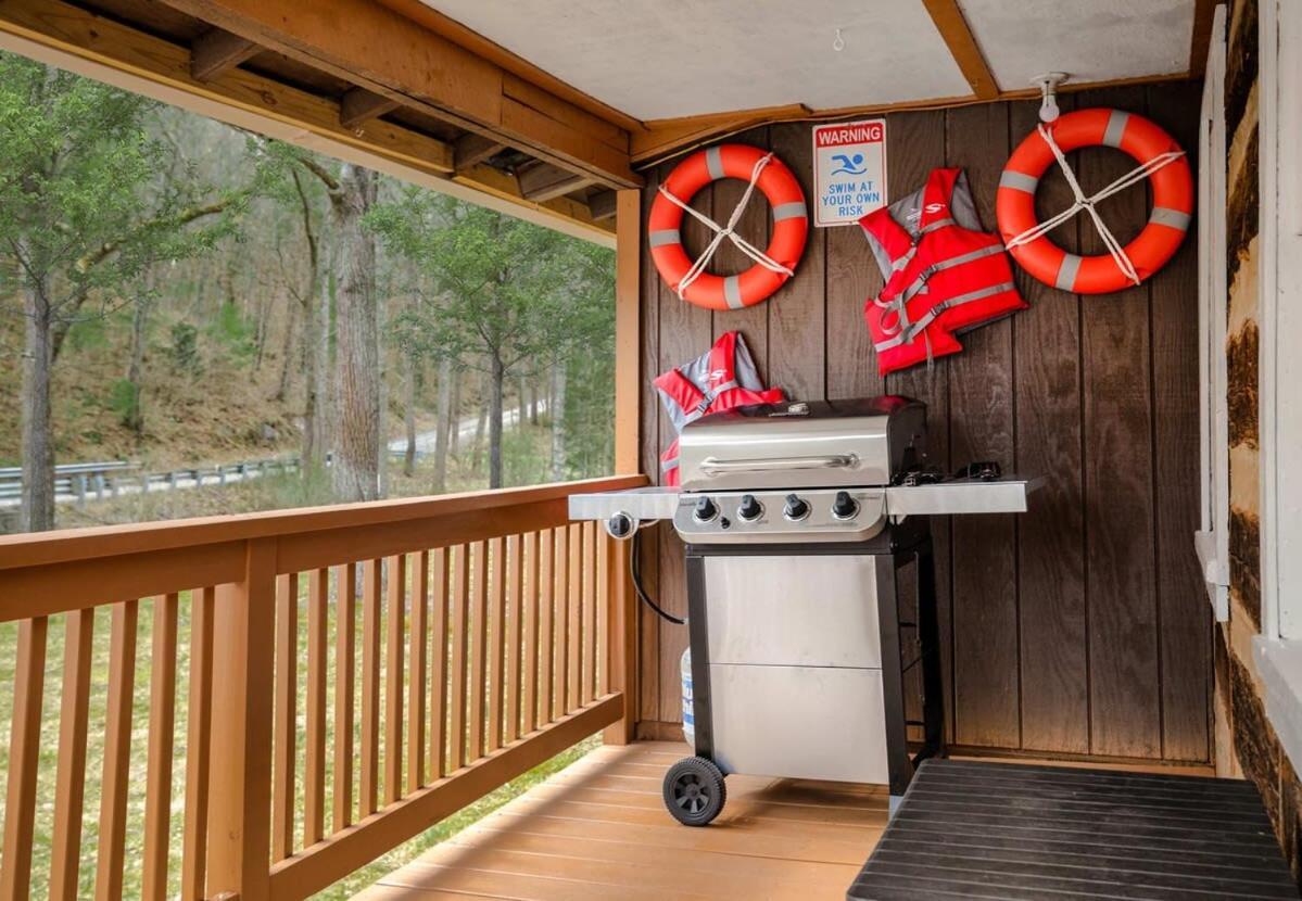 Creekside Cabin W Hot Tub, Fire Pit, Grill, Wifi! Basye Екстер'єр фото